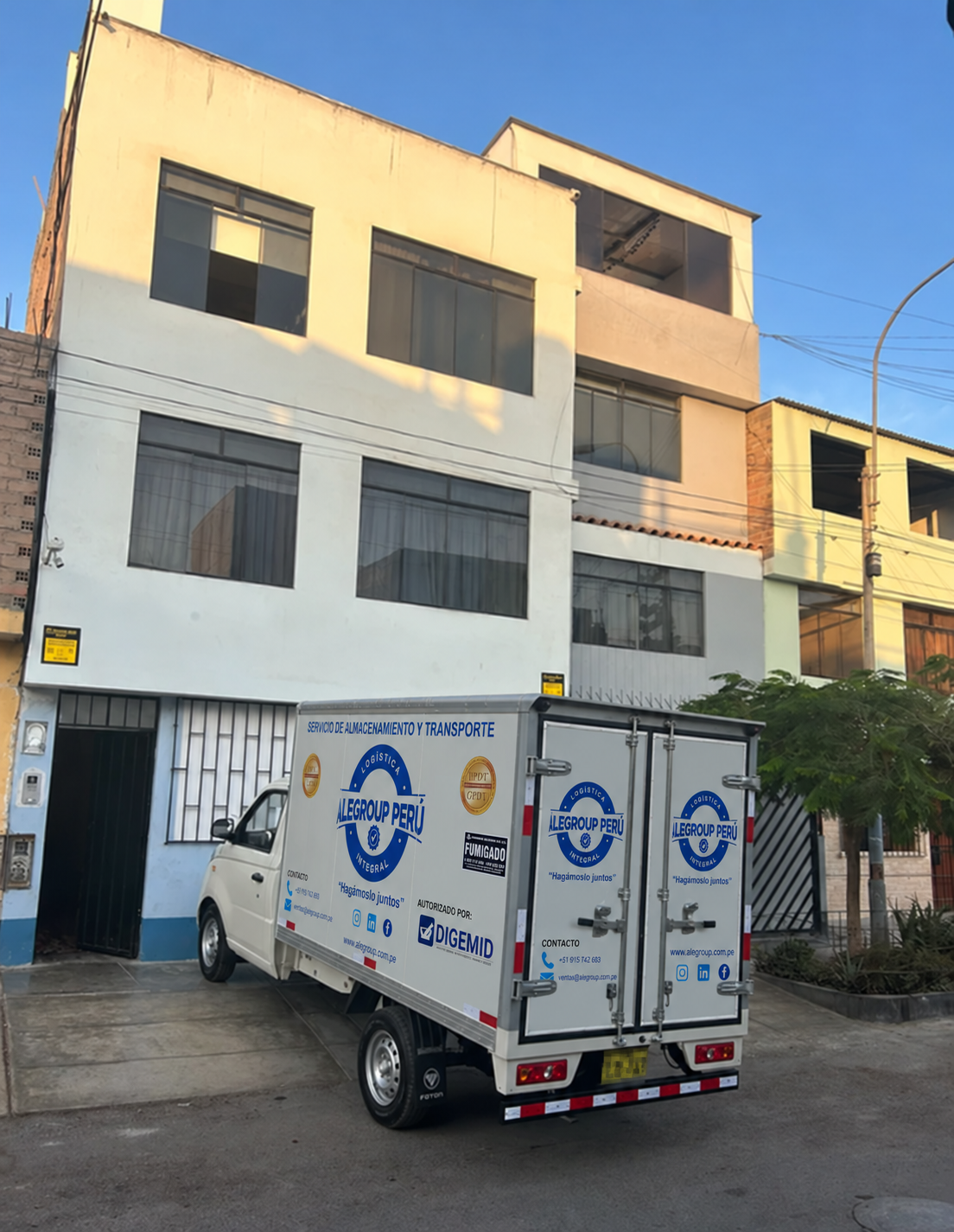 Fachada del almacén de San Juan de Miraflores